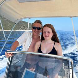 Leggy drives the boat