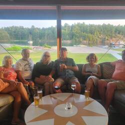 Drinks in the bar at the Kilarney Mountain Lodge.