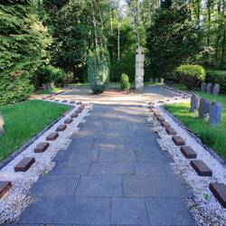 Kein Wasser am Adenauer Friedhof 🥵