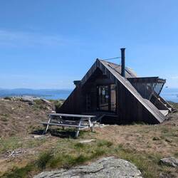 Random premium Berghütte auf dem Gipfel