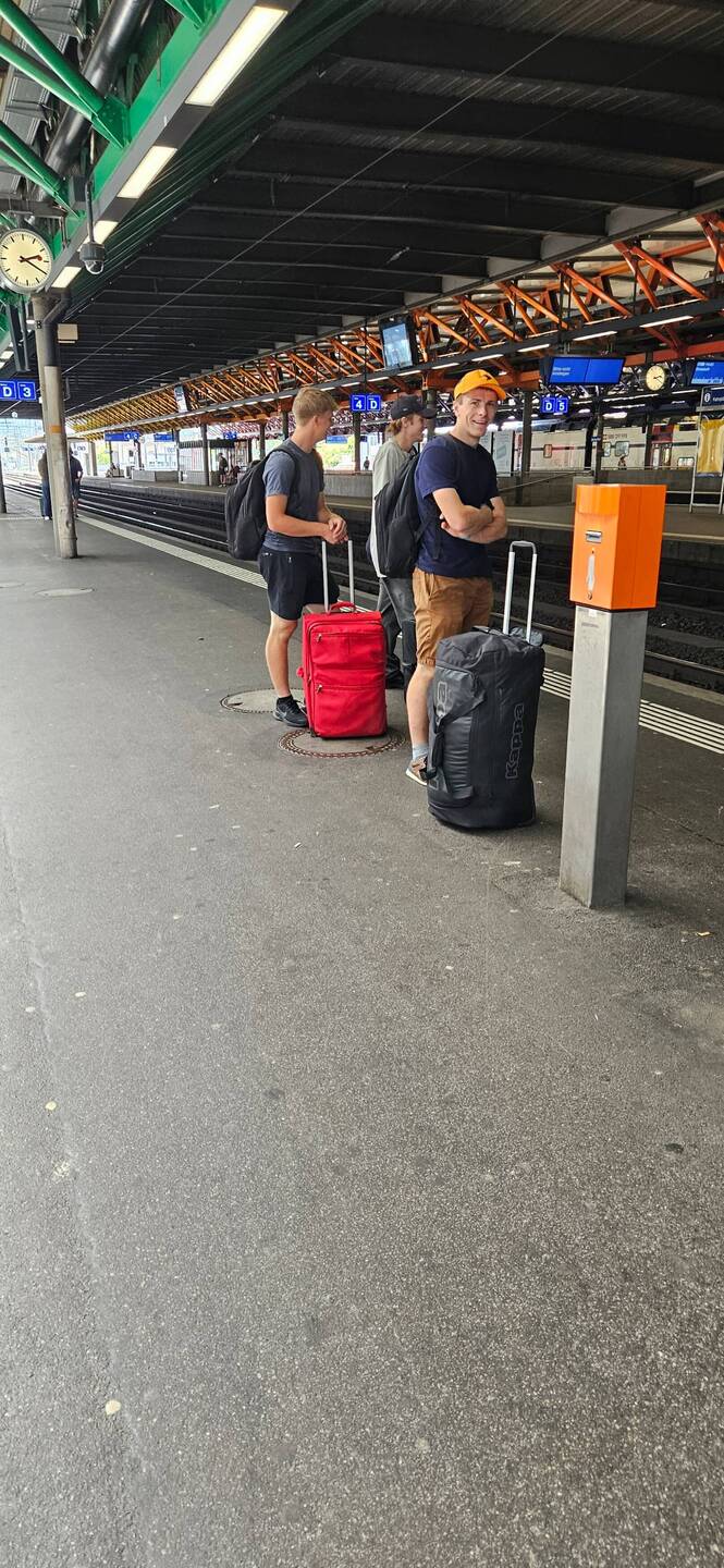 De Zug chunnt glii