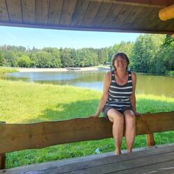 Im Hintergrund die Talsperre Dröda.