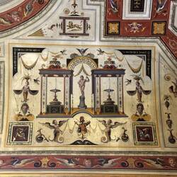 More grotesques on the ceiling!