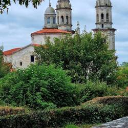 Coming into Sobrado dos Monxes