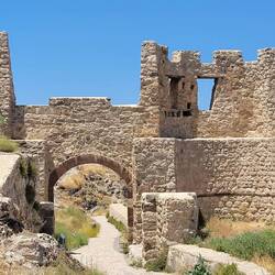 der Ein- bzw. Ausgang