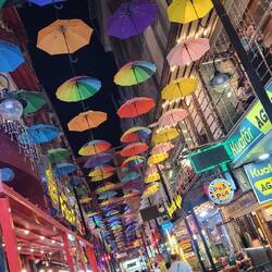 Einkaufs- und Restaurantgasse