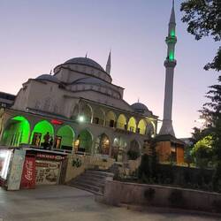 eine der zahlreichen Moscheen