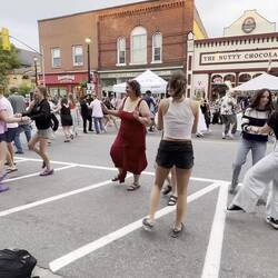 Techno Line Dancing