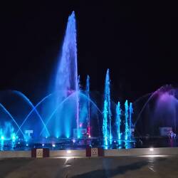 Wasserfontainen-Show am Malecon