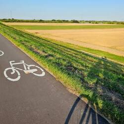 aber der Radweg auf dem Damm ist stellenweise 1a🤩!