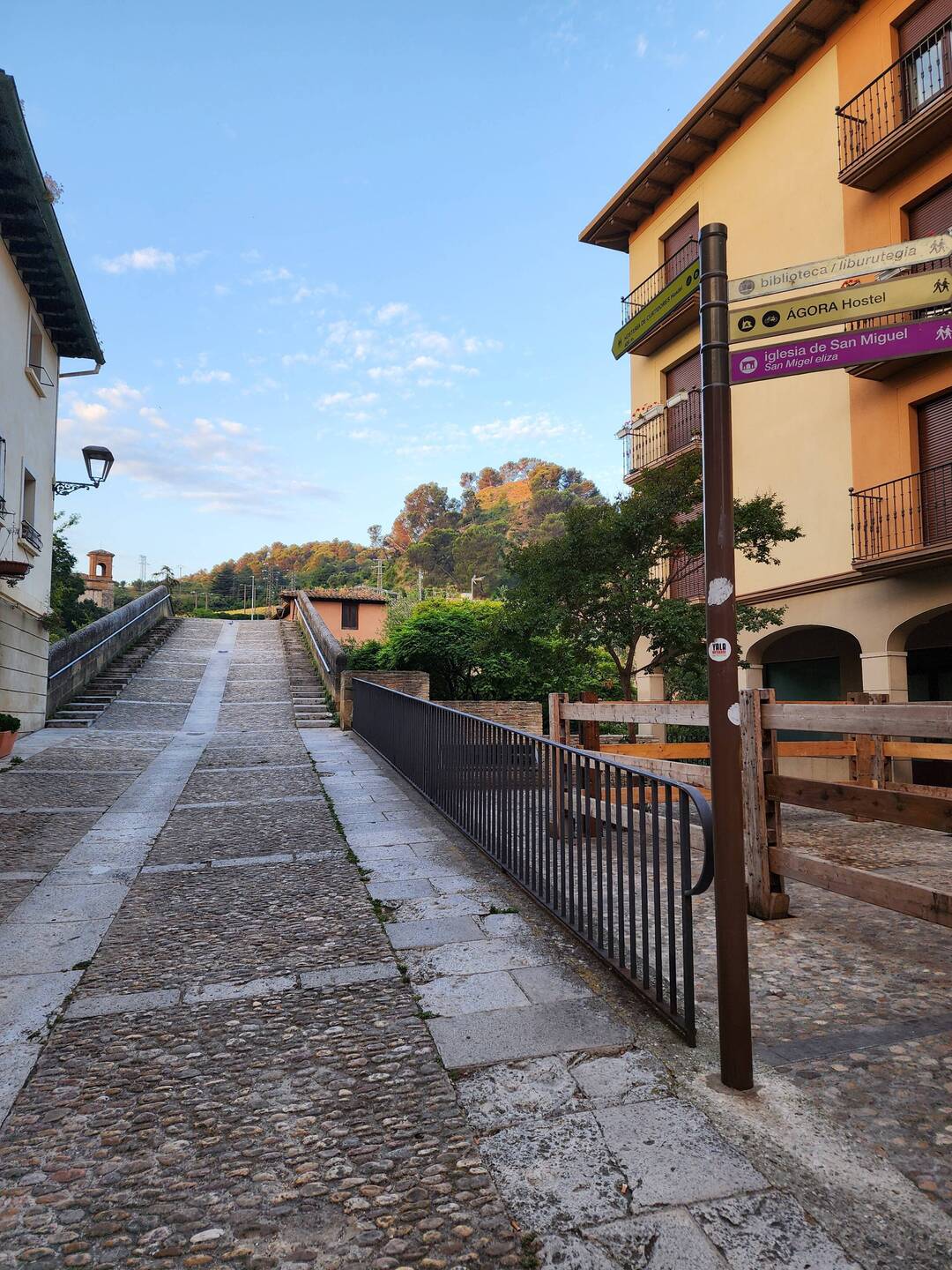 over the prison bridge at 7:10am as I leave Estella