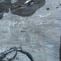 Als Erinnerung in Stein "gemeißelt"