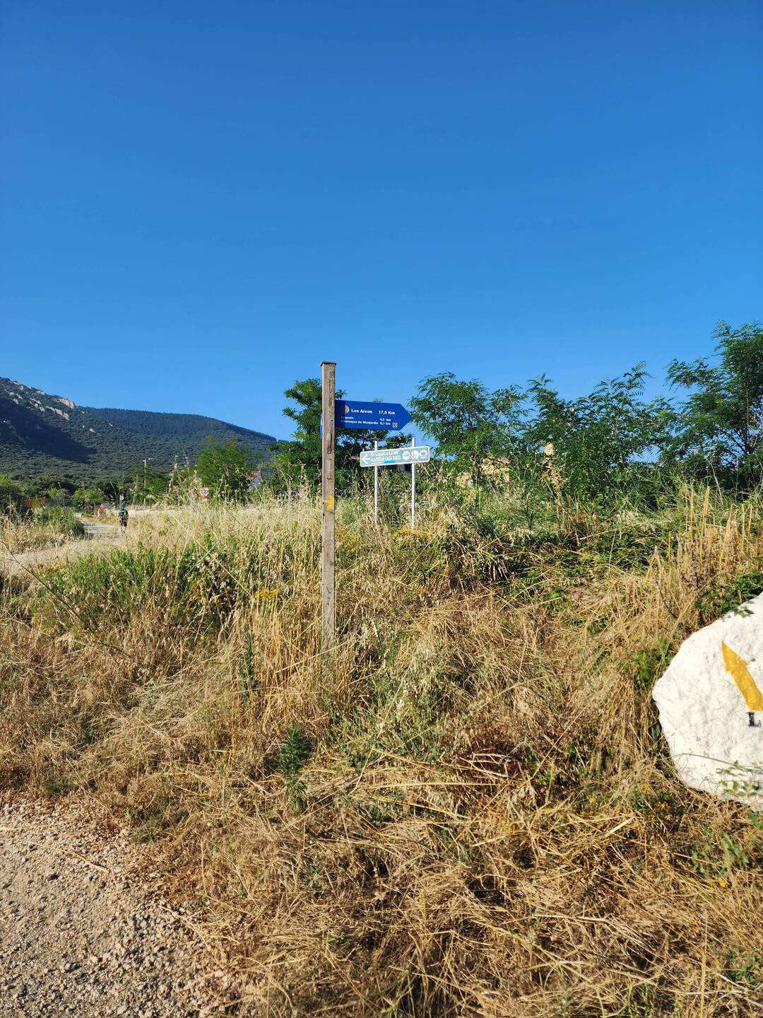 6.1 km to Villamayor