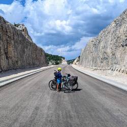 Canyon road