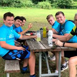 Lunch stop in the park