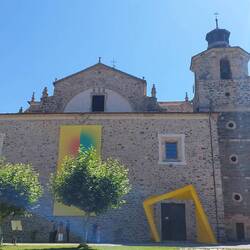 Santa Maria del Cluniaco. Da darin eine Sonderausstellung ist, darf ich nicht rein.