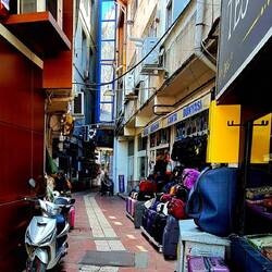 Bitte das Spiegelbild beachten