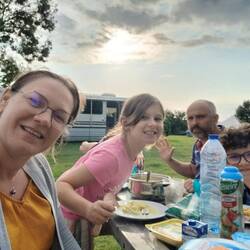 Repas au coucher de soleil