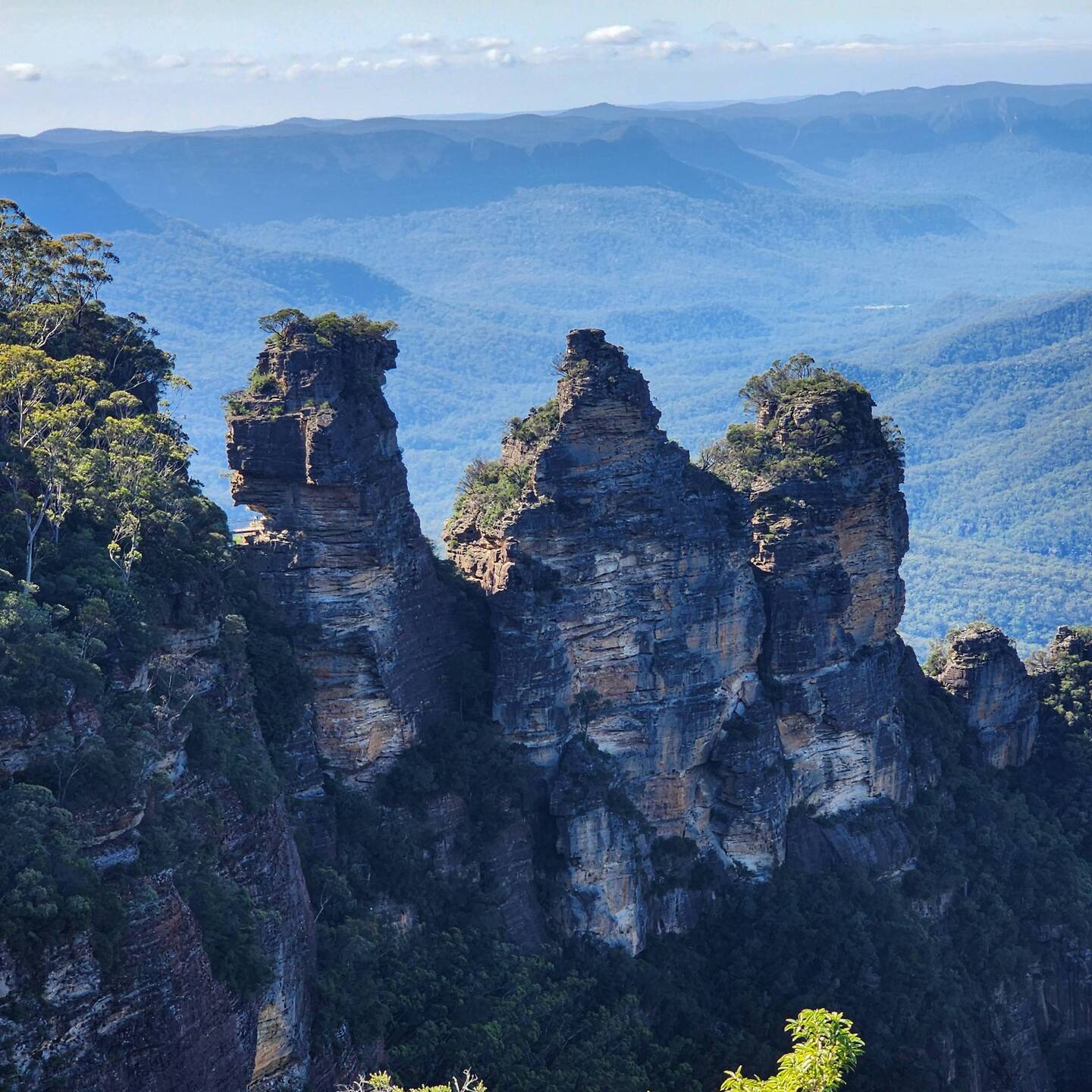 Three Sisters formation