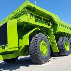 TITAN, ein 500t-LKW aus dem oberflächlichen Kohleabbau in Sparewood (ElkValley)