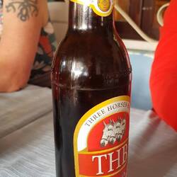 Das Bier ist hier größer ☝