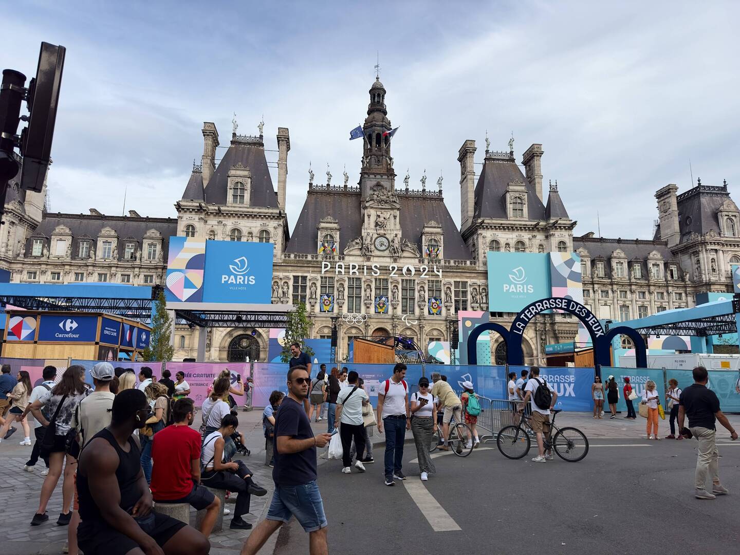 The public space in front of the Hotel de Ville was cordoned off for Olympics festivities.
