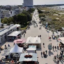 Blick vom Leuchtturm in Warnemünde