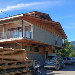 Majoitus Hotel Amirani
