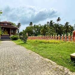 Buddhistischer Tempel auf dem Weg