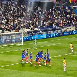 France v Ecuador
