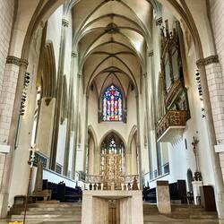 ..ottonische Bischofskirche in Deutschland.