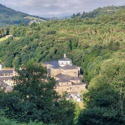 Blick auf das Kloster San Xulián in Samos.