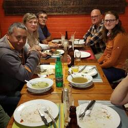 Essen im örtlichen Restaurant