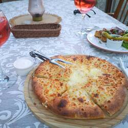Khachapuri and rhubarb cider