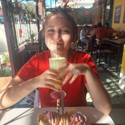 Luna met haar lang gewilde bananensplit