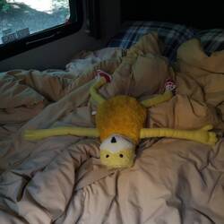 Aaaah, s grosse bett ganz för mich!