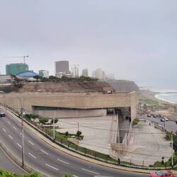 Betonklotz aka Lugar de la Memoria, la Tolerancia y la Inclusión Social