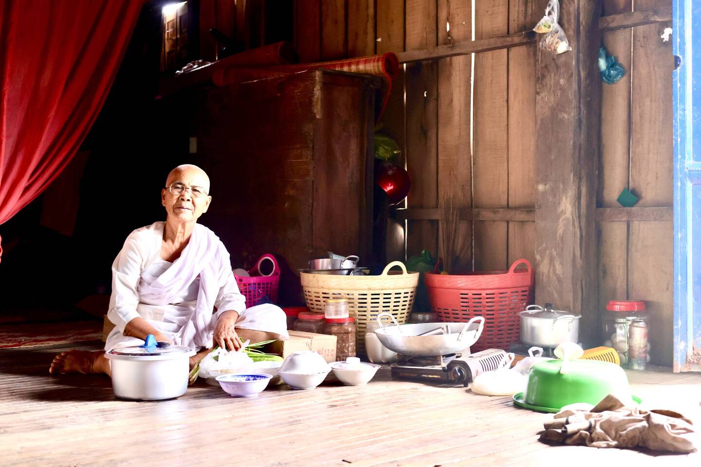 Besichtigung eines Tempels am Mekong.