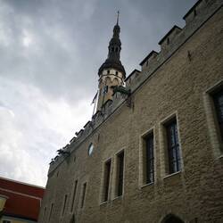 Town Hall with Old Thomas