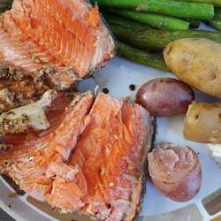 Sockeye - der beste Fisch ever! Vorgestern frisch gefangen, heute auf dem Teller