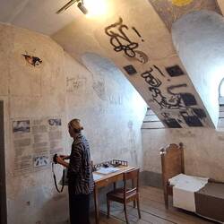 Viele lustige Sprüche an der Karzerwand