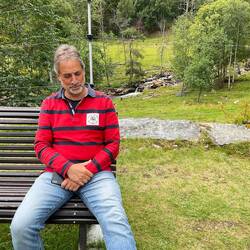 Da genießt jemand die friedliche Atmosphäre.