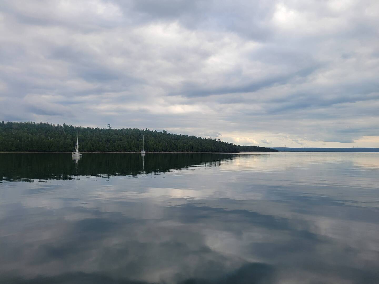 Mosquito Bay was calm and the wind was light.