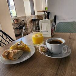 Breakfast time in Cirueña