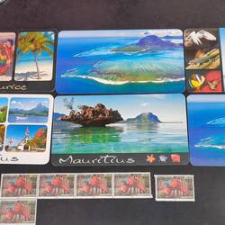 die ersten Postkarten verschickt 📮