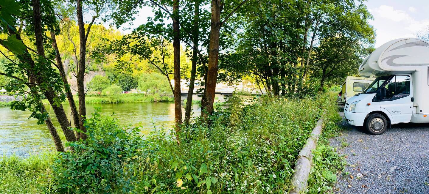 Unser Schlafplatz direkt an der Saale 👍🏽☺️