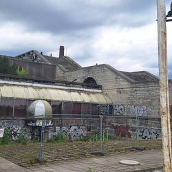 Wettkampfstätte Segeln bei Olympia 1980. Ein riesiges Betonmonster
