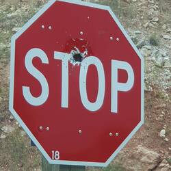 Da wollte wohl jemand seine Schrotflinte testen.. wir waren es nicht 🤪