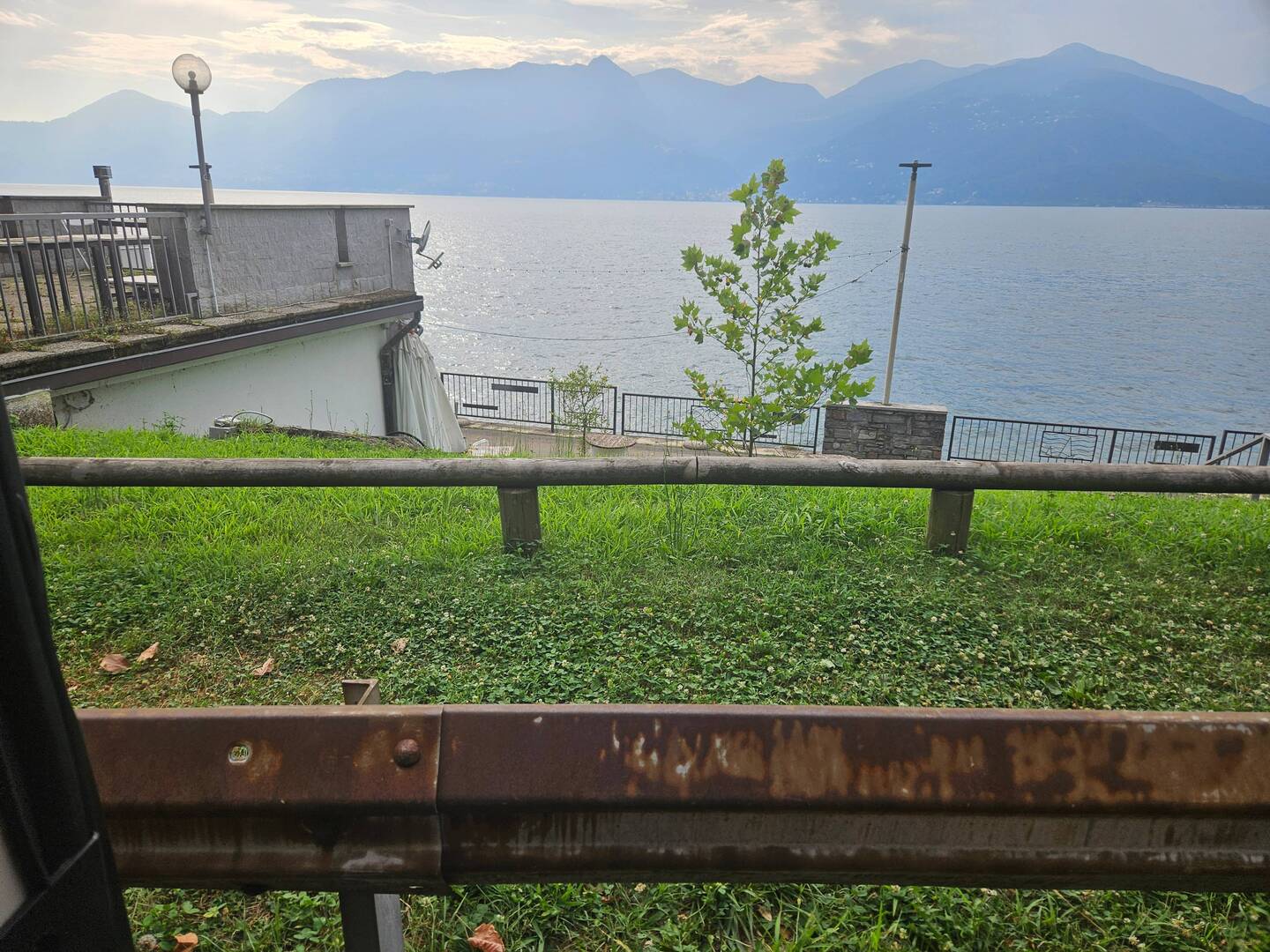 Gefällt uns hier nicht.... Aber Seeblick...🤪