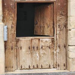 is this a house or a barn?